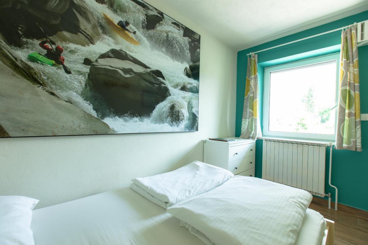 Hostel Soca Rocks Бовец Экстерьер фото